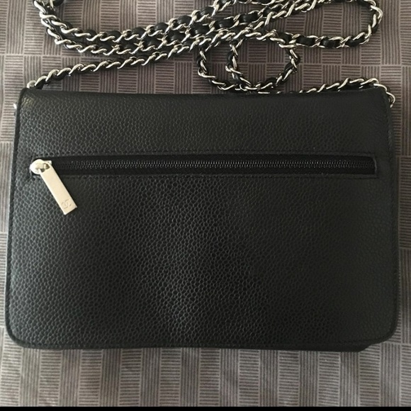 Chanel caviar Leather on chain Crossbody - Picture 6 of 6